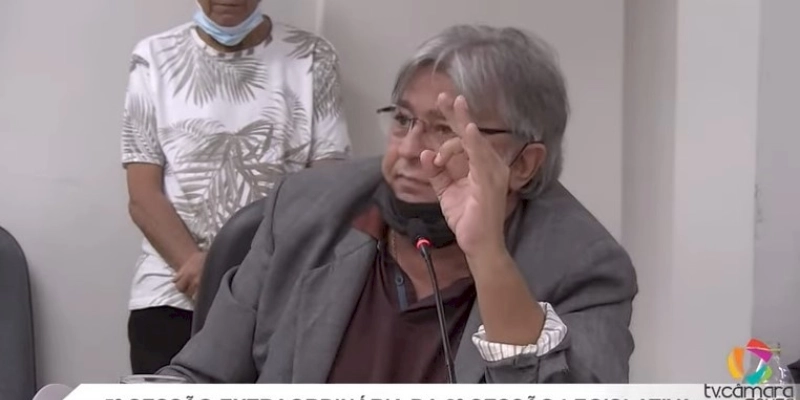 Aldeone diz que Sessão Extraordinária foi um "comício”, “exposição de força", “zero prejuízo”, e aproveitou para pedir desculpas a Radamés 