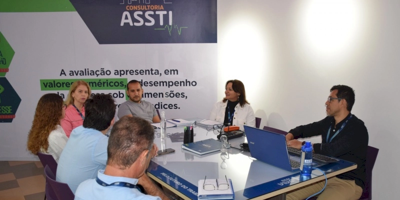 Núcleo de Tecnologias Estratégicas em Saúde da UEPB apresenta Plataforma inovadora de Saúde Móvel na Sala ASSTI
