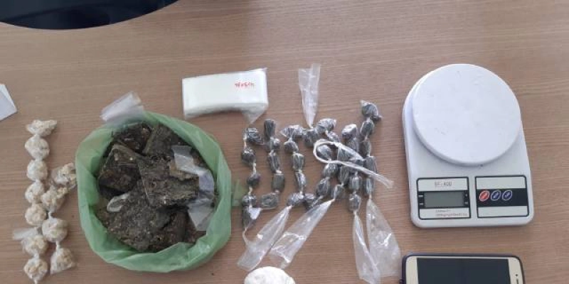 Polícia prende dupla que atuava no tráfico de drogas