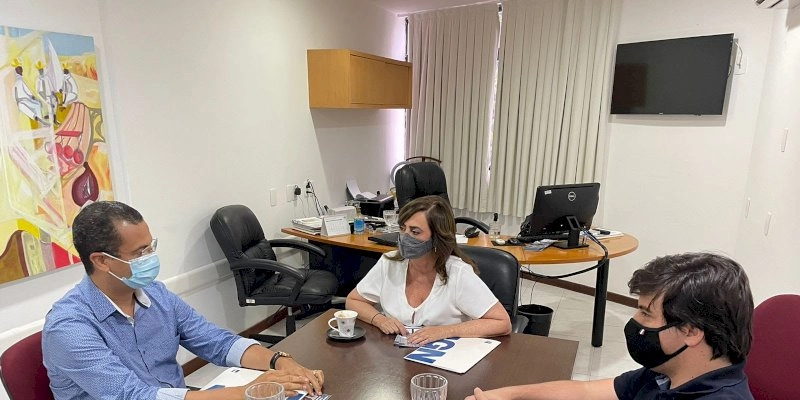 Jutay conhece modelo de microcrédito para pescadores e produtores da agricultura familiar e sugere implantação na Paraíba