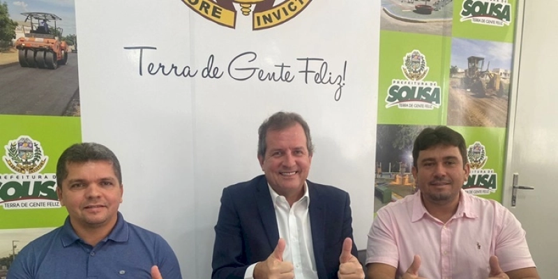 Tyrone concede aumento salarial de até 15% para a maioria dos servidores efetivos, comissionados e contratados, em Sousa