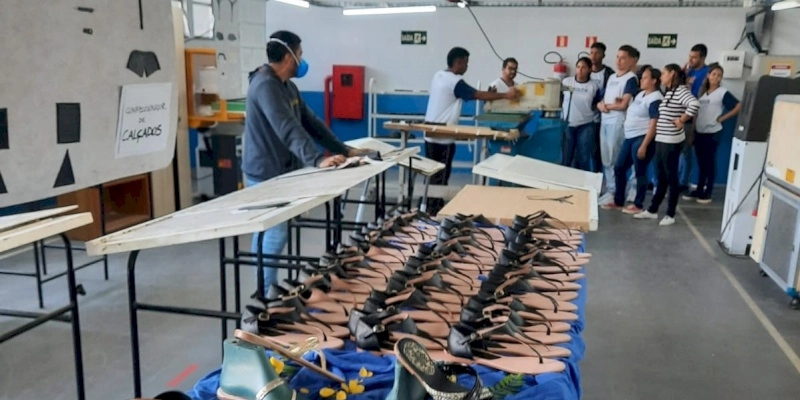 Alunos do SENAI realizam mostra de Calçados