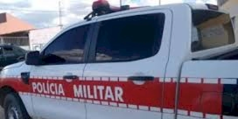 Policiais prendem homem por cárcere privado e violência doméstica na cidade de Cajazeiras