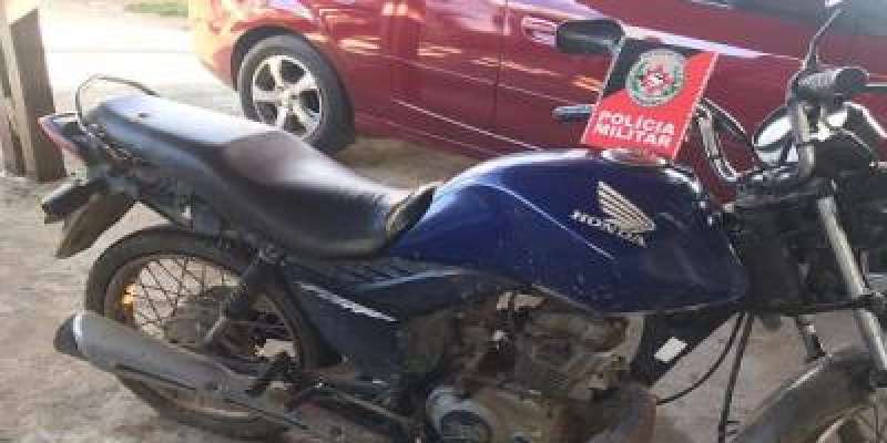 Motocicleta com restrição de roubo/furto é recuperada pela Polícia Militar no Sertão do estado