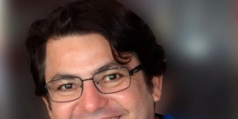 TVRPB: Ponto & Vírgula desta quarta é com o vice-prefeito reeleito de Sousa Zenildo Oliveira 