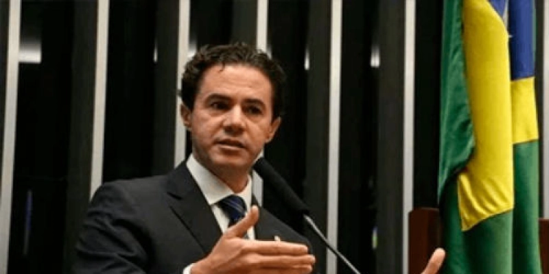 Veneziano se posiciona contra fusão do BNB com BNDES e defende preservação da política de financiamento das instituições bancárias