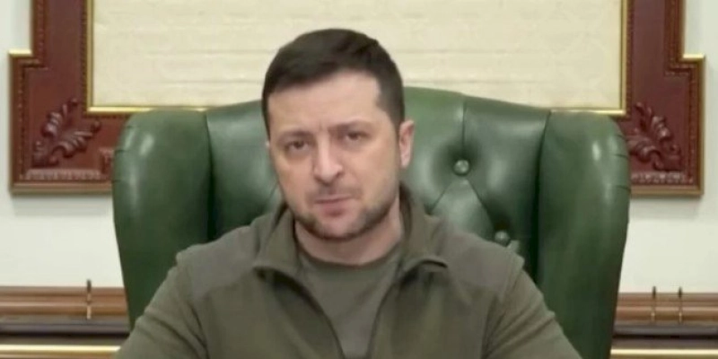 Presidente da Ucrânia alerta que é questão de tempo pra mísseis caírem em Países da Otan   