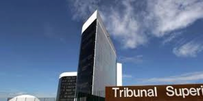 Prefeitos eleitos tomam posse em 5.472 municípios; 96 ficam pendentes
