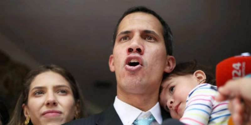 Guaidó convoca manifestação em favor de ajuda humanitária
