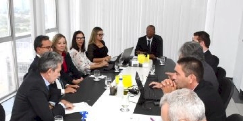 Presidente do Tribunal de Justiça concede reajuste de 10% aos servidores em 2023, mais 10% para 2024