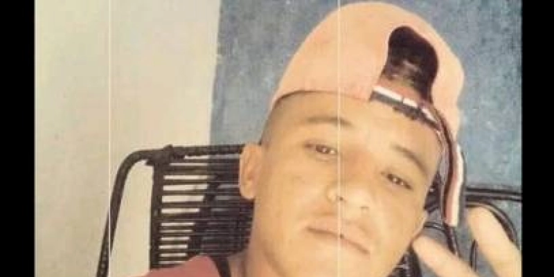 Jovem morre eletrocutado após subir em poste e tentar manusear transformador de energia, no Sertão