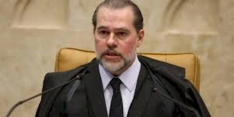 Toffoli autoriza retomada de ação de Maria do Rosário contra Bolsonaro