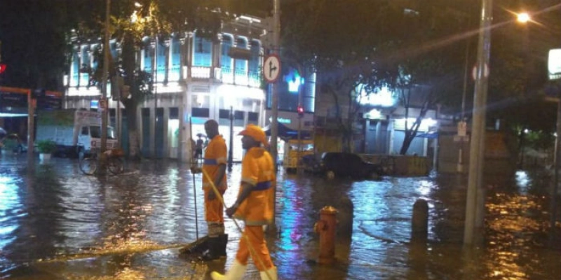 Sobe para cinco número de mortes causadas pela chuva no Rio