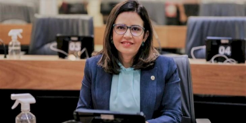 Deputada Pollyanna Dutra poderá disputar vaga para o Senado na chapa de João Azevedo
