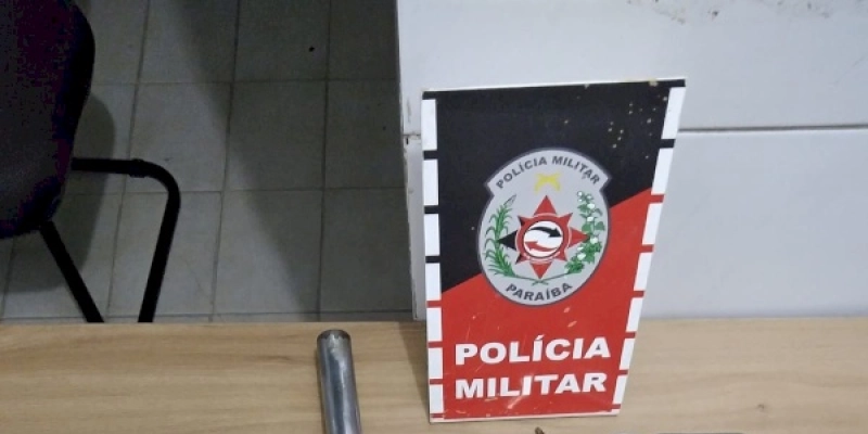 Suspeito de praticar roubo é detido e arma de fogo apreendida pela polícia militar, em Sousa 