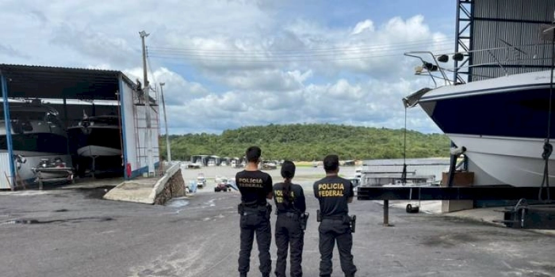 PF apreende iate de organização criminosa que atuava contra o Sistema Financeiro Nacional