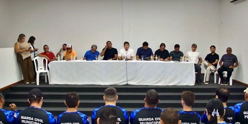 Helder evita retaliação política, mas admite que urnas deixaram recados para o grupo