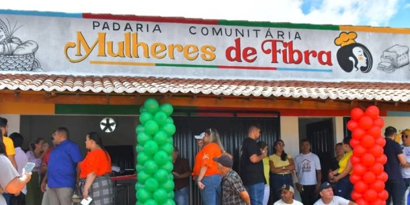 Em Aparecida: Estado viabiliza padaria comunitária e ateliê de costura e aumenta renda de mulheres agricultoras