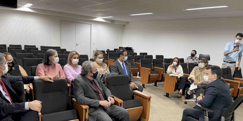  MPPB recebe deputada e reitera compromisso de tomar medidas para garantir direitos a familias de "Dubai"
