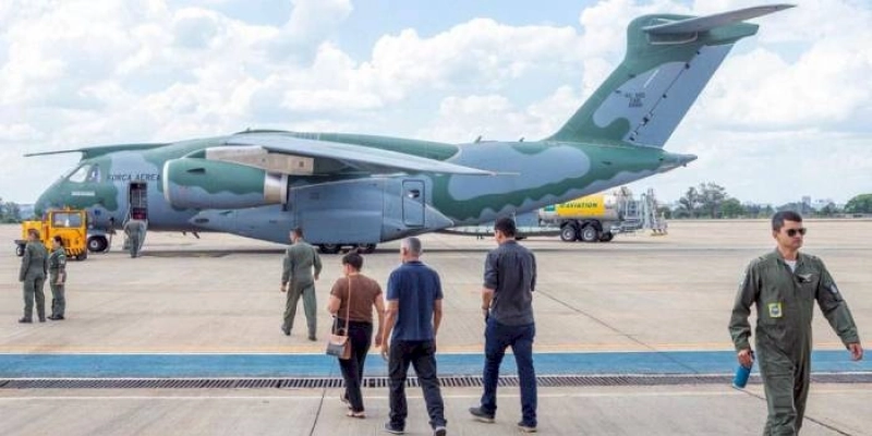 Brasileiros repatriados de Gaza já estão a caminho do Brasil 