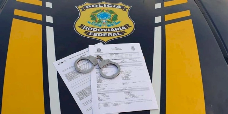 Jovem de 25 anos é preso em ação da PRF pelo crime de tráfico de drogas na Paraíba 