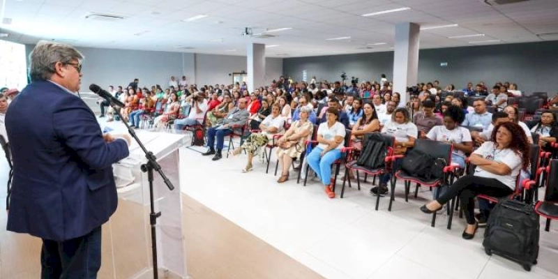 João Azevêdo destaca trabalho da Paraíba para atingir metas de coberturas vacinais em evento da Fiocruz