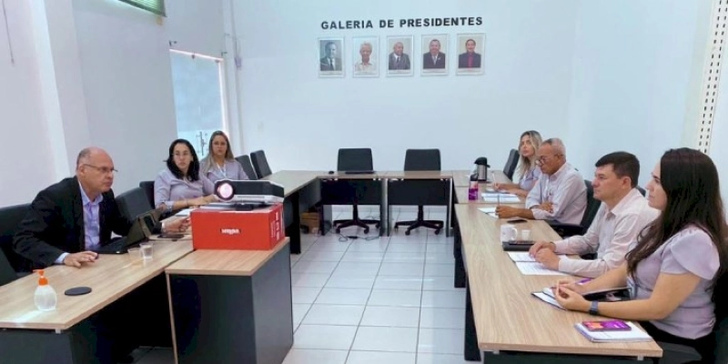Creci-PB capacita funcionários e equipe para a Lei de Licitação