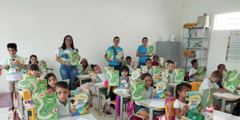 Secretaria de Educação de São José de Piranhas entrega material complementar do ‘Alfabetiza Mais Paraíba’ contemplando 400 alunos