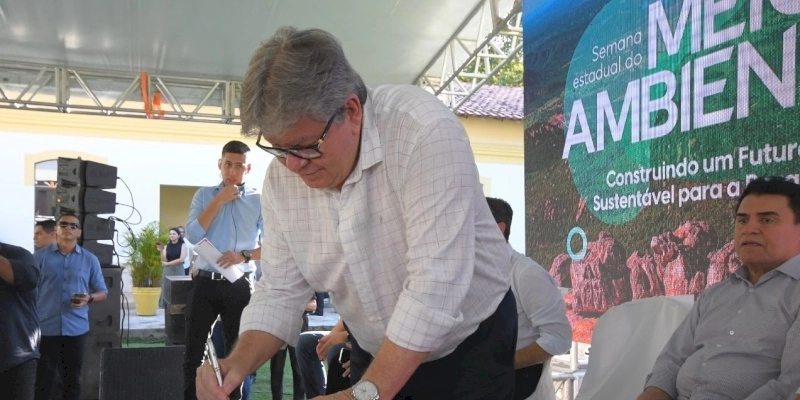 João Azevêdo firma parcerias com instituições de ensino superior e autoriza investimentos em abertura da Semana do Meio Ambiente
