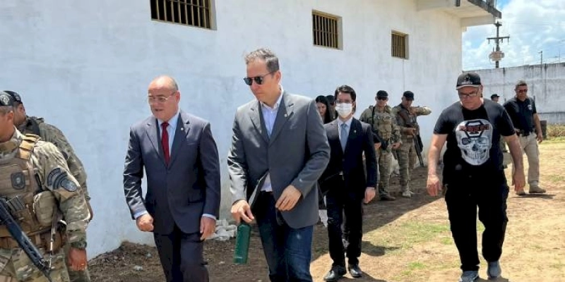 Juiz visita obras de presídio objeto de Ação Civil Pública movida contra o Estado