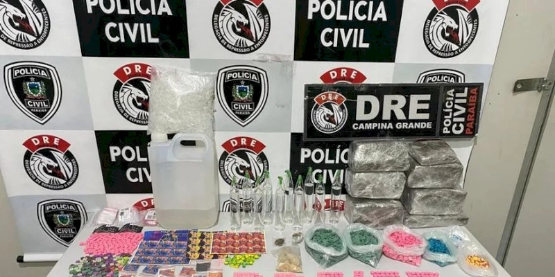 Polícia apreende loló, lança perfume, skunk, ecstasy, LSD e MD que seriam vendidos no Carnaval