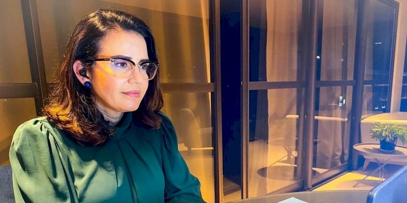 Pollyanna lembra Lei Estadual que beneficia diretamente os produtores de Mel de Abelha na Paraíba