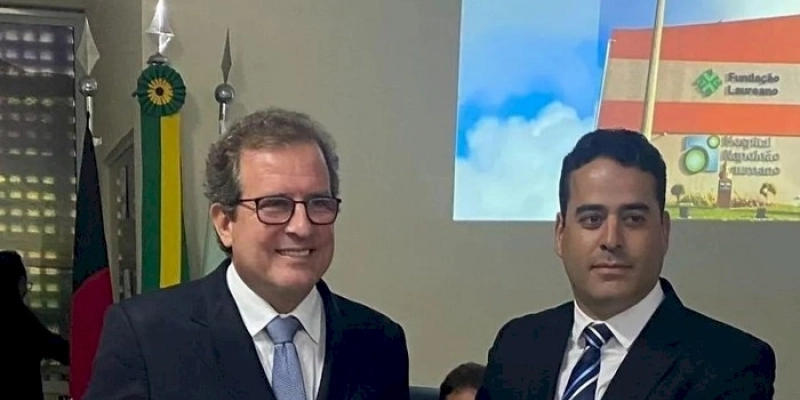 Tyrone recebe Medalha Dr. Janduhy Carneiro em homenagem do Hospital Napoleão Laureano pelo apoio prestado