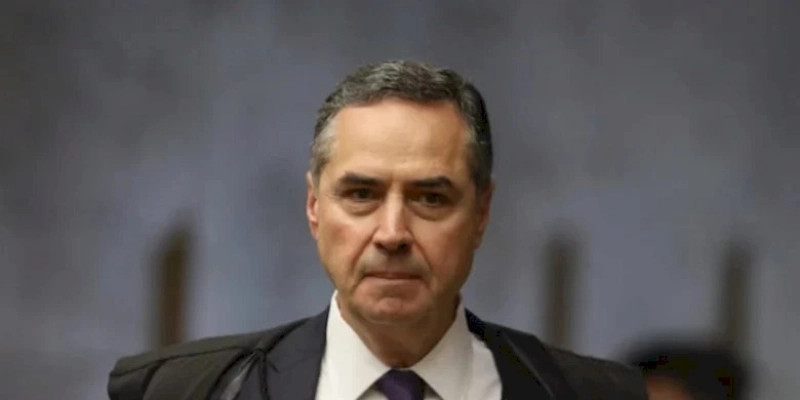 STF lança nota sobre fala de Barroso, após vaias no evento da UNE