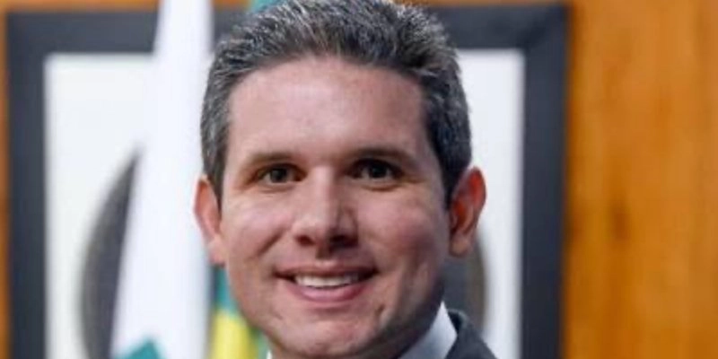 PL terá maior bancada, mas Centrão pode garantir permanência de Hugo Motta na Câmara
