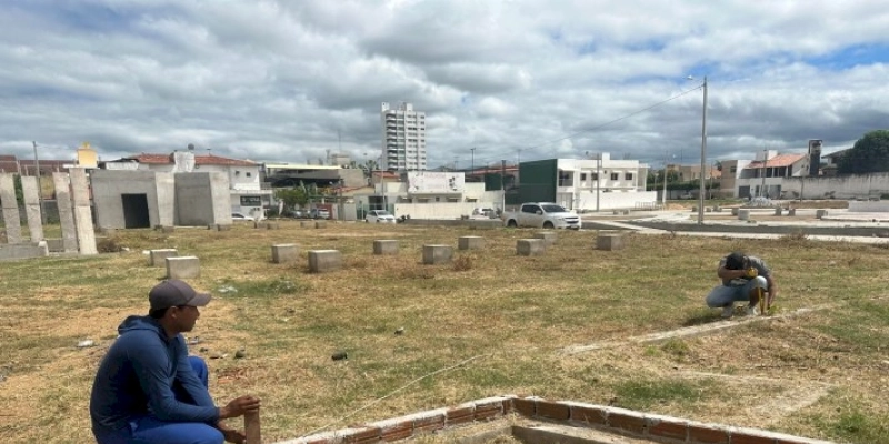 Praça da Bíblia tem obra retomada, após nova licitação na Cidade de Sousa