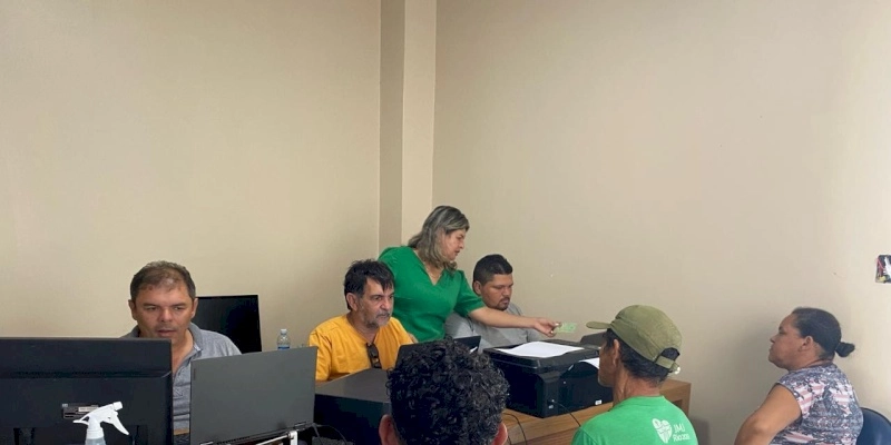 Pescadores de Juazeirinho se inscrevem no Cadastro Nacional da Agricultura Familiar durante ação do Governo do Estado