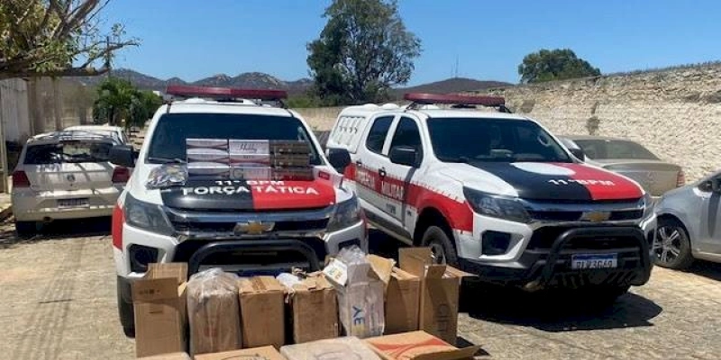  Polícia Militar intercepta carga de cigarros contrabandeados, na Paraíba