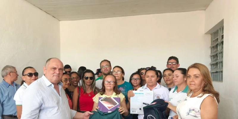 Duas ambulâncias, fardamento do SAMU e Agentes, nova sede da farmácia básica são entregues em São José; Vídeo e Fotos 