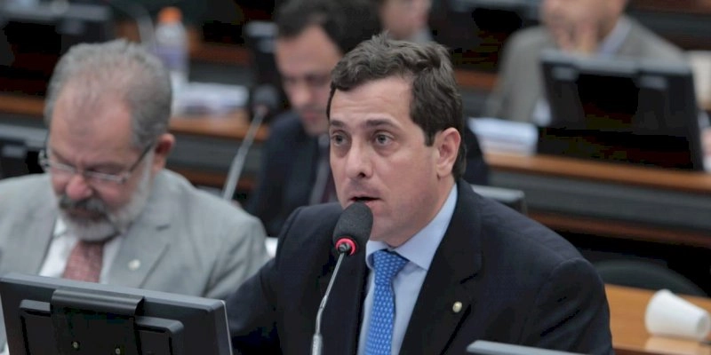 Comissão aprova proposta de Gervásio e Câmara vai realizar seminário com servidores da Paraíba 