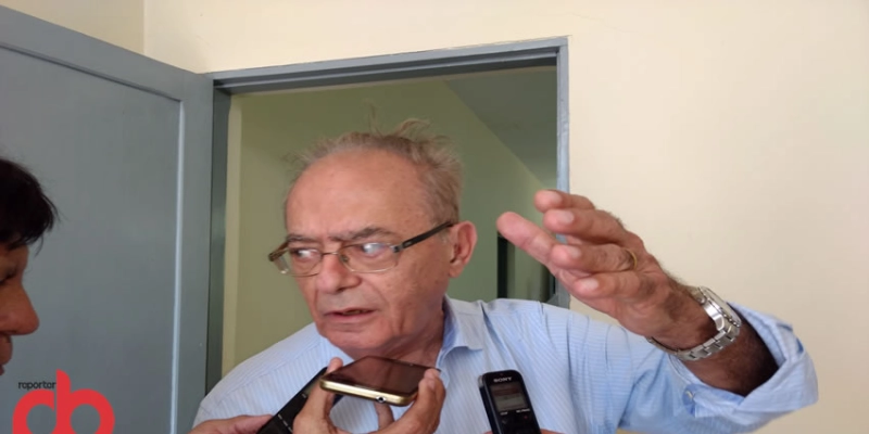 Marcondes se reúne com Colonos anuncia que Boqueirão vai liberar água para Sousa, e comentou não querer polêmica com Cajazeiras; Vídeo 