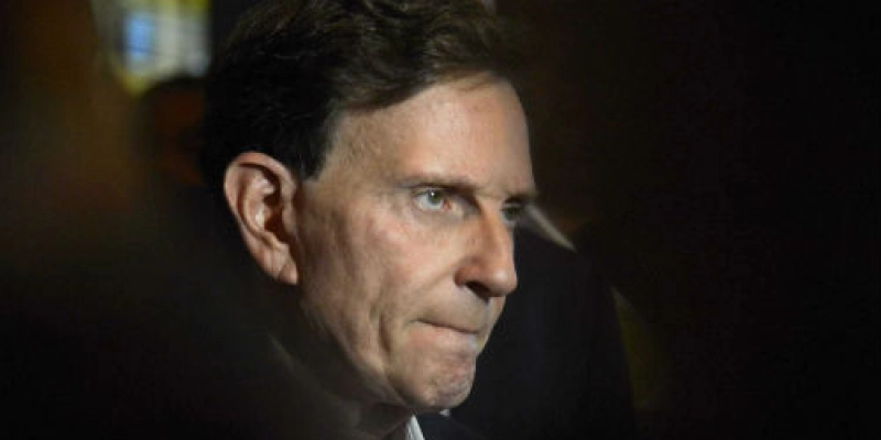 Justiça do DF determina o bloqueio de R$ 3,1 milhões de Crivella