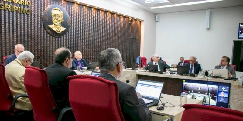 TCE aprova as contas de 15 prefeituras e rejeita as de Patos e Curral de Cima na última sessão do ano