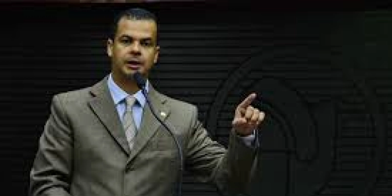Jutay pede apoio de bancada do PRB na votação de projeto para liberar seguro defeso