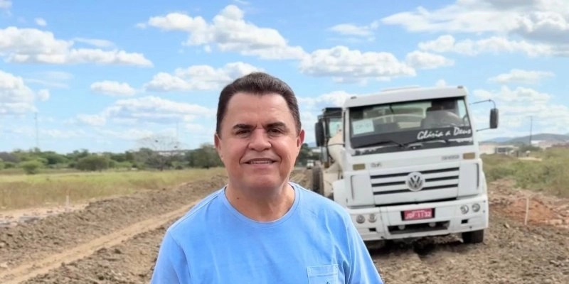 Wilson Santiago comemora avanço da pavimentação asfáltica da PB-387, que liga Uiraúna a Vieirópolis