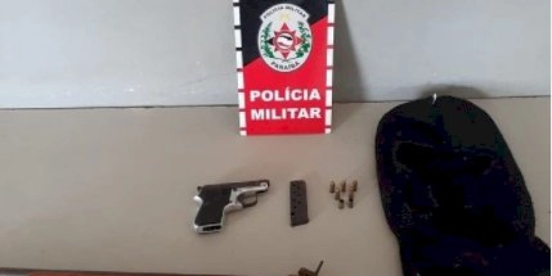 Armas de fogo são apreendidas pela polícia militar, após informações anônimas 