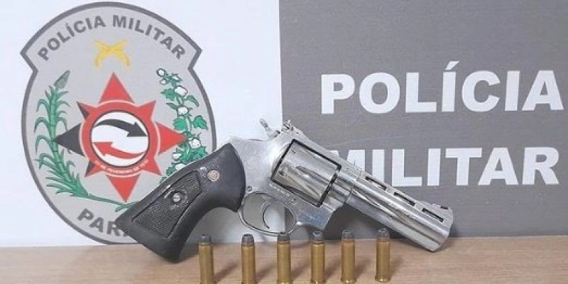 Arma de fogo é apreendida após denúncia de descumprimento do decreto estadual; entenda 