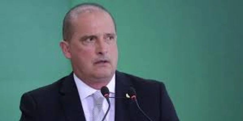 Diário Oficial publica exoneração de servidores comissionados da Casa Civil
