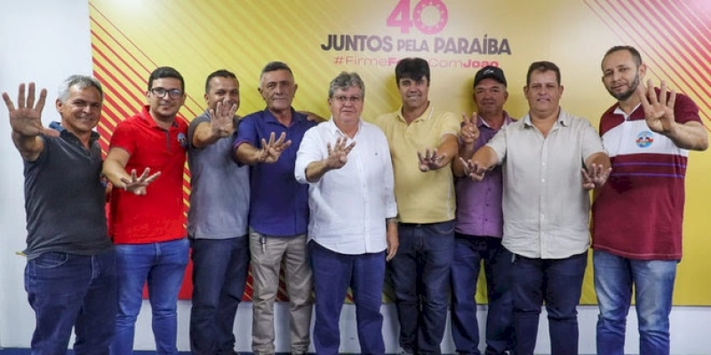 Vereador e lideranças de Barra de Santana que votaram em Veneziano anunciam apoio a João  