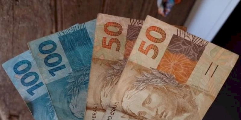 Caixa paga novo Bolsa Família a beneficiários com NIS de final 8